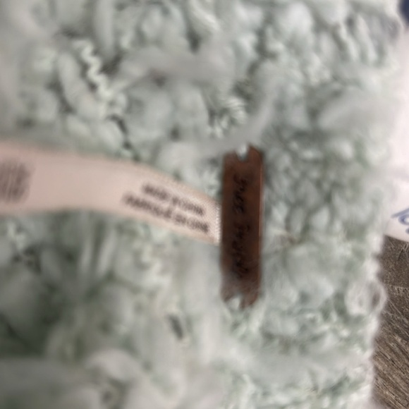 Free People September Song Polar Bear Sweater Size XS preowned - Picture 4 of 4